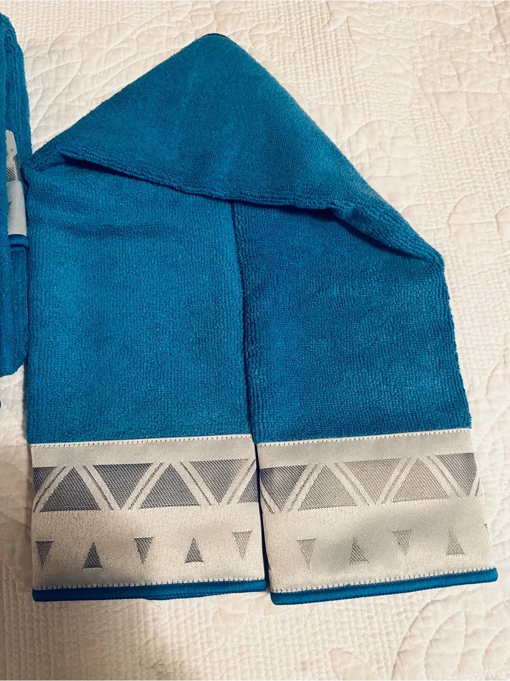 NEW Norwex Limited Edition Marine Blue Bath Tiwel Set with Trim